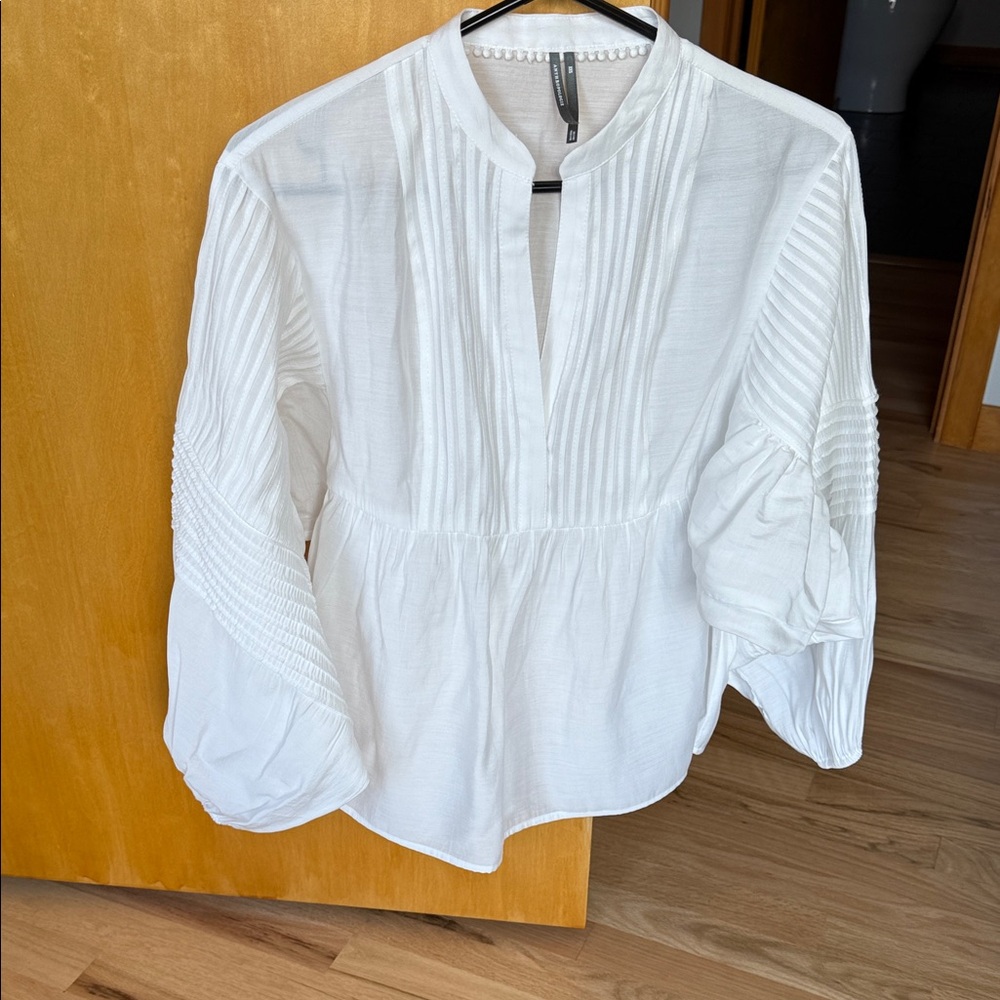 Anthropologie White Textured Blouse